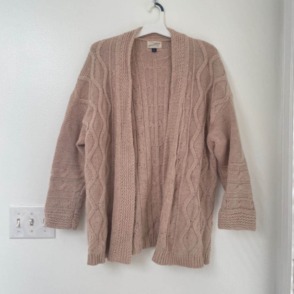 Universal Thread knit sweater - Size M - blush color - excellent condition